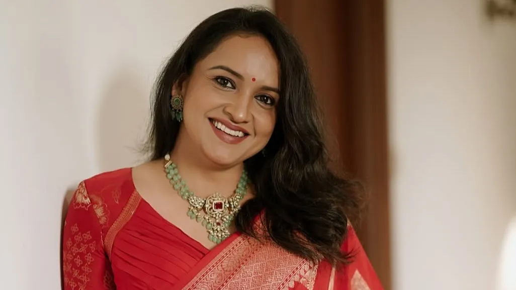 സിനിമ വിട്ടോ, നാടുവിട്ടോ? ലെനയെ കുറിച്ചുള്ള എല്ലാ അഭ്യൂഹങ്ങള്‍ക്കും ഒടുവില്‍ മറുപടി